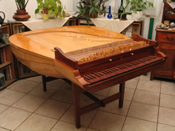 lute-harpsichord, or Lautenclavicymbel